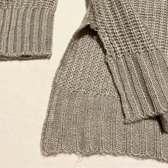 Ex-Girlfriend Womens Long Sleeve Sweater Cut Out Shoulders Size XL - Picture 16 of 16